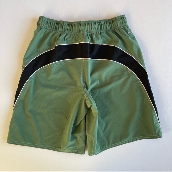 North Face Men’s Hybrid Athletic Board Shorts - Picture 8 of 8